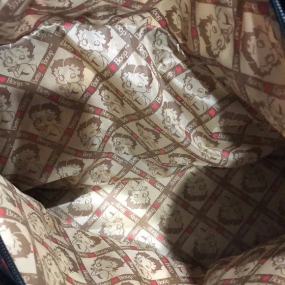 Betty Boop black & pink betty all over logo travel weekender nylon canvas bag - Picture 8 of 12